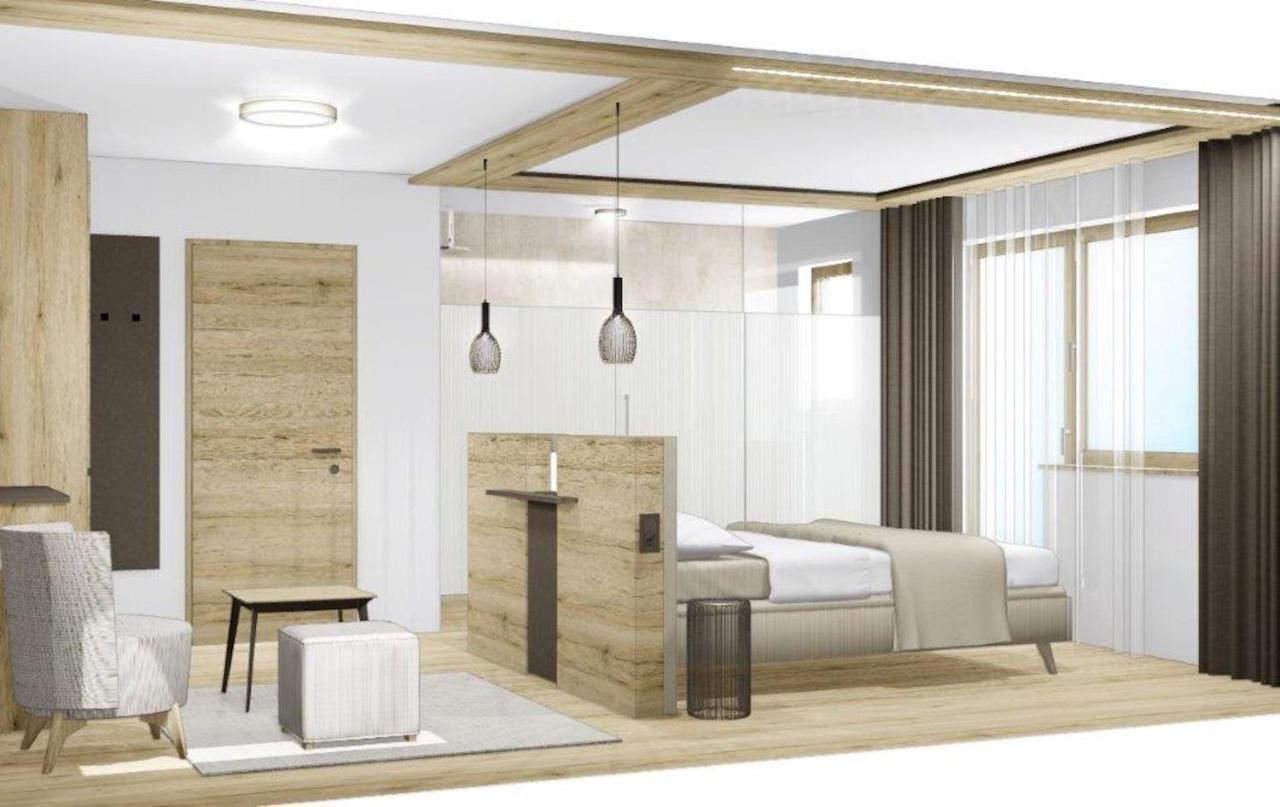 Hotel Garni Romantika 皮茨河谷圣莱昂哈德 外观 照片