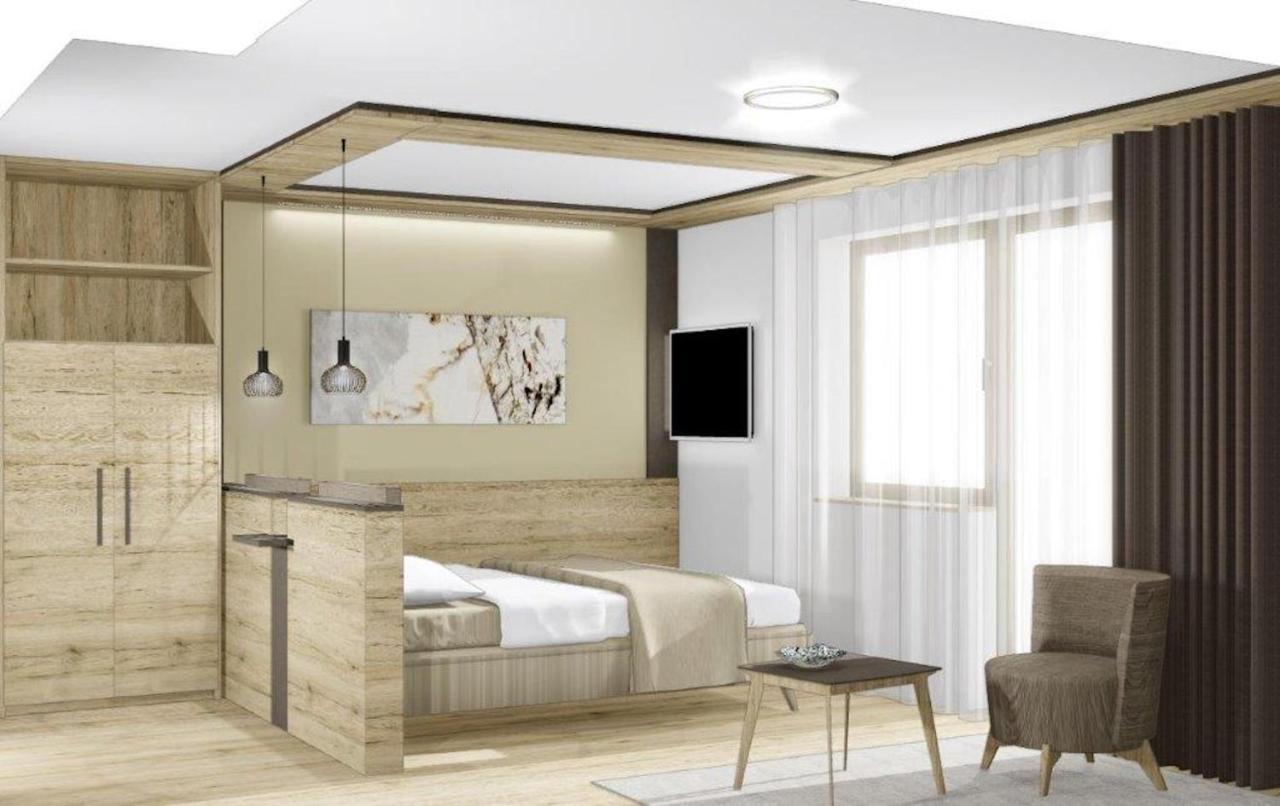 Hotel Garni Romantika 皮茨河谷圣莱昂哈德 外观 照片